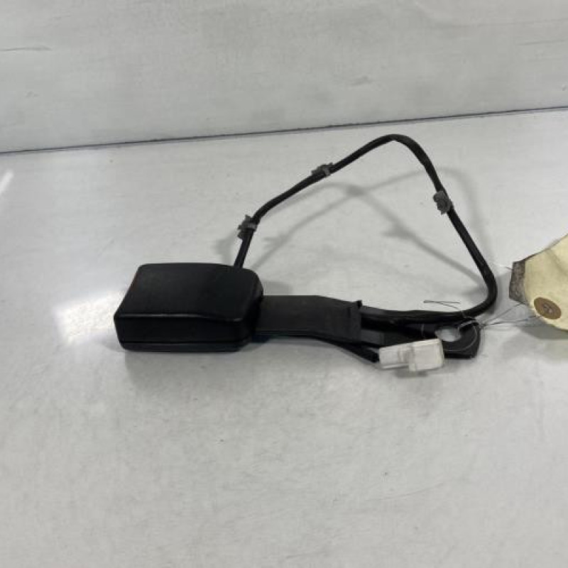 Attache ceinture avant gauche NISSAN PRIMERA 4 Photo n°2
