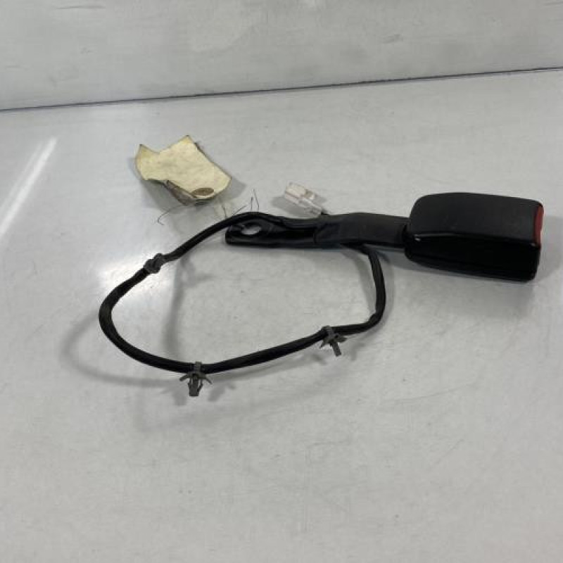 Attache ceinture avant gauche NISSAN PRIMERA 4 Photo n°3