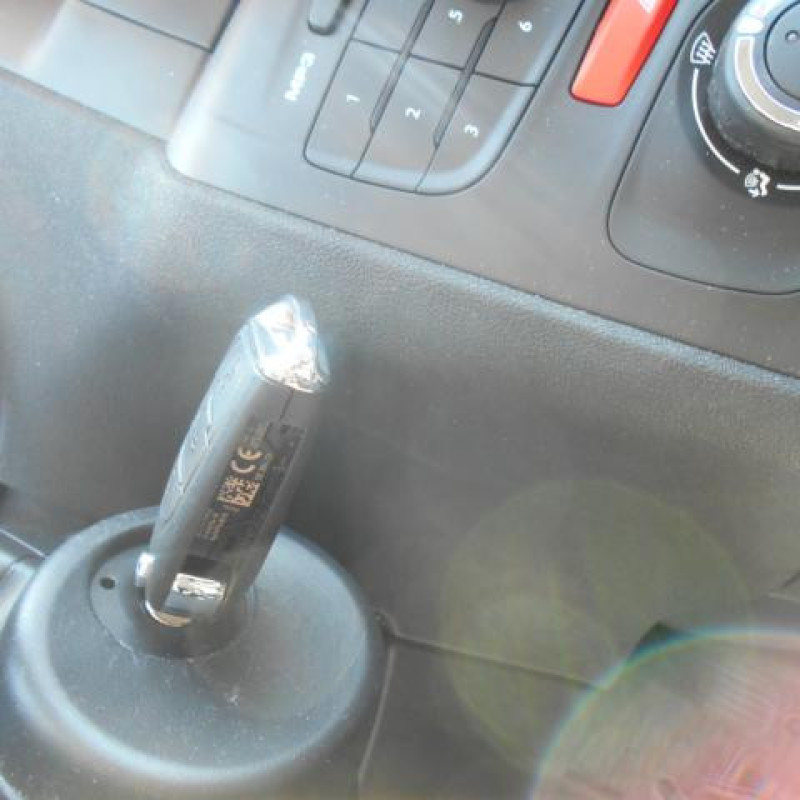 Etrier avant gauche (freinage) CITROEN C4 2 Photo n°10