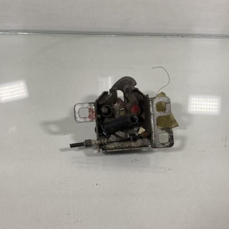 Fermeture de capot PEUGEOT BIPPER