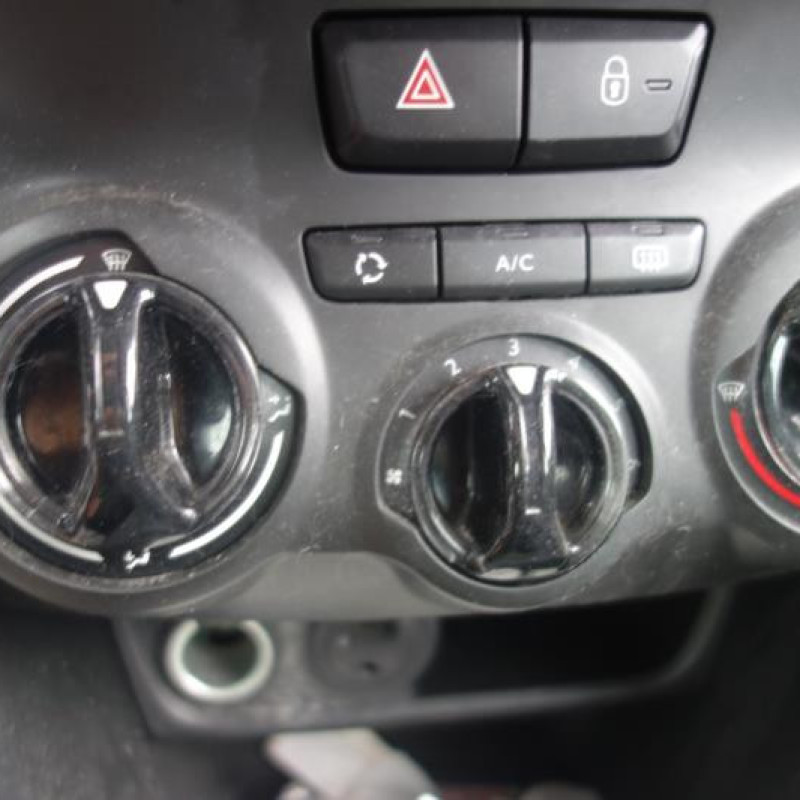 Serrure arriere gauche PEUGEOT 208 1 Photo n°10