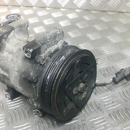 Compresseur clim FORD FIESTA 5 Photo n°1
