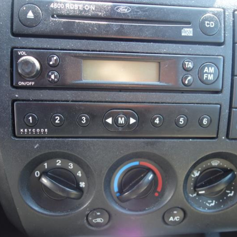 Compresseur clim FORD FIESTA 5 Photo n°10
