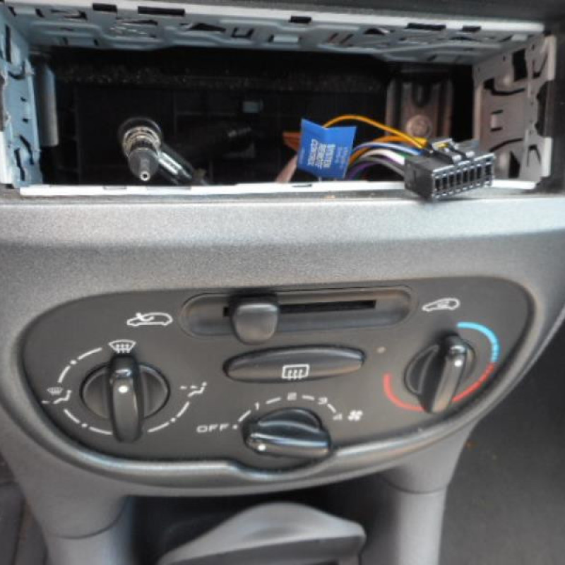 Boitier servitude moteur (BSM) PEUGEOT 206 Photo n°9