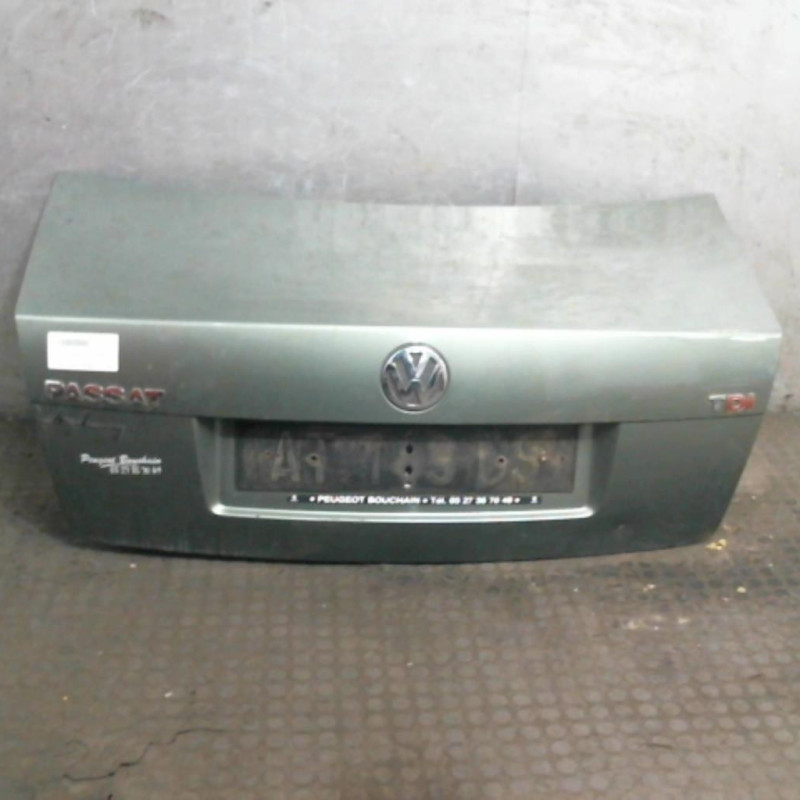 Malle/Hayon arriere VOLKSWAGEN PASSAT 4 Photo n°1