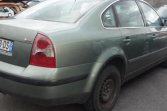 Malle/Hayon arriere VOLKSWAGEN PASSAT 4