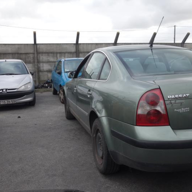 Malle/Hayon arriere VOLKSWAGEN PASSAT 4 Photo n°6