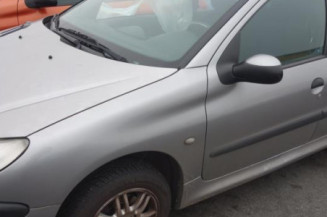 Attache ceinture avant droit PEUGEOT 206