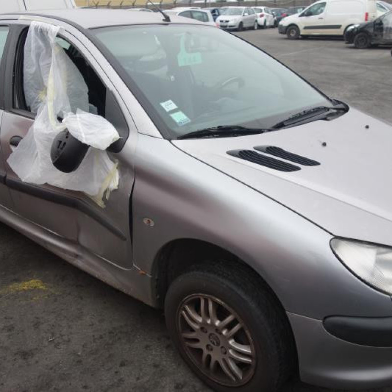Attache ceinture avant droit PEUGEOT 206 Photo n°5