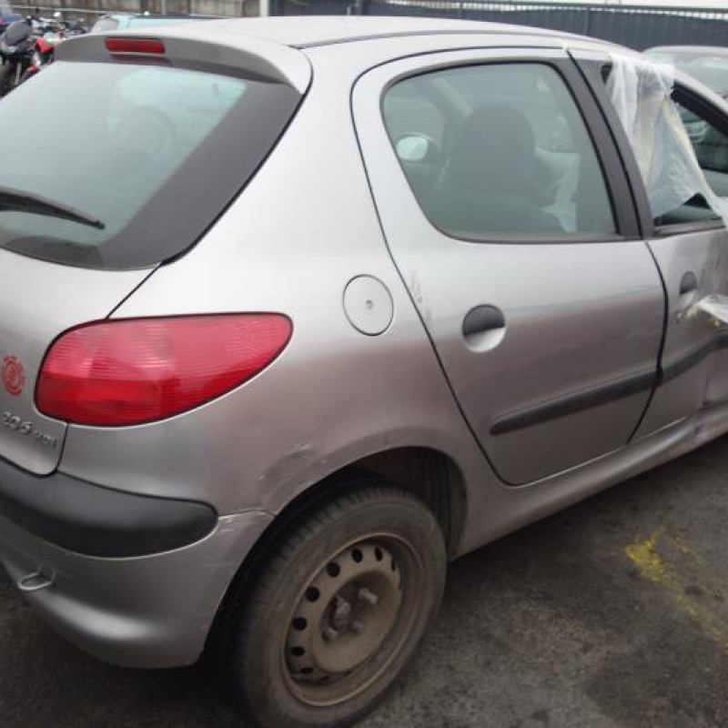Attache ceinture avant droit PEUGEOT 206 Photo n°6