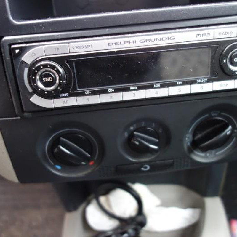 Malle/Hayon arriere SKODA FABIA 1 Photo n°9