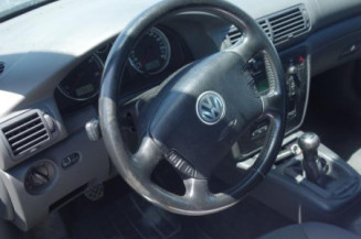 Retroviseur droit VOLKSWAGEN PASSAT 4