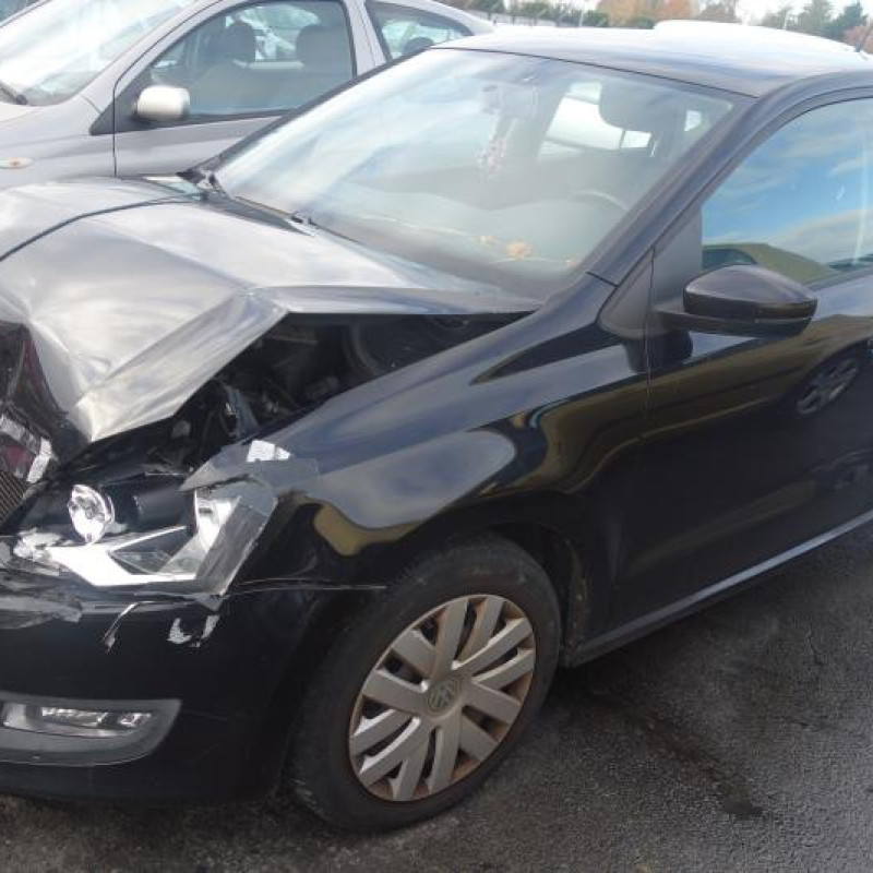 Bouton de warning VOLKSWAGEN POLO 5 Photo n°4