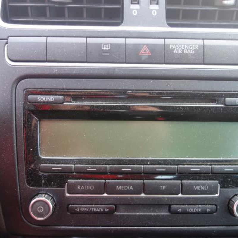 Bouton de warning VOLKSWAGEN POLO 5 Photo n°10