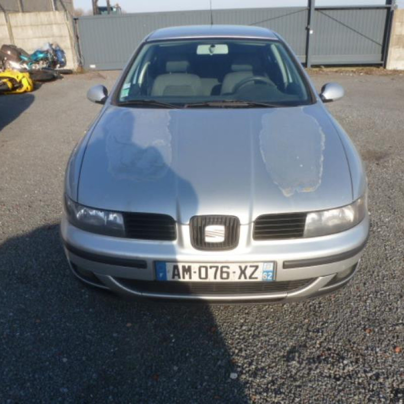 Porte avant droit SEAT TOLEDO 2 Photo n°3