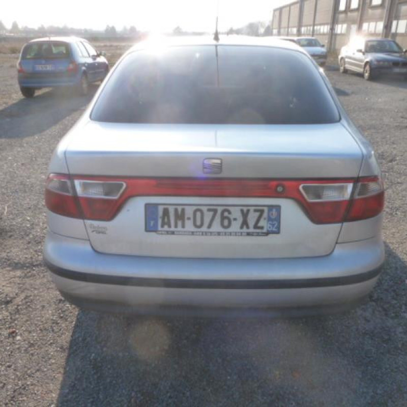 Porte avant droit SEAT TOLEDO 2 Photo n°5