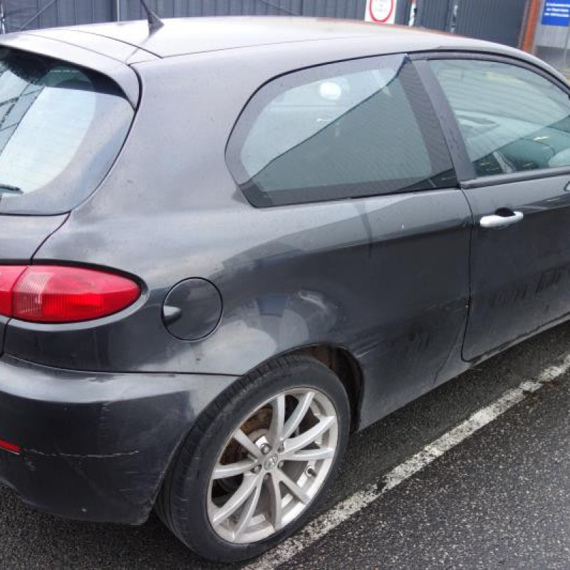 Feu arriere principal droit (feux) ALFA ROMEO 147 Photo n°5