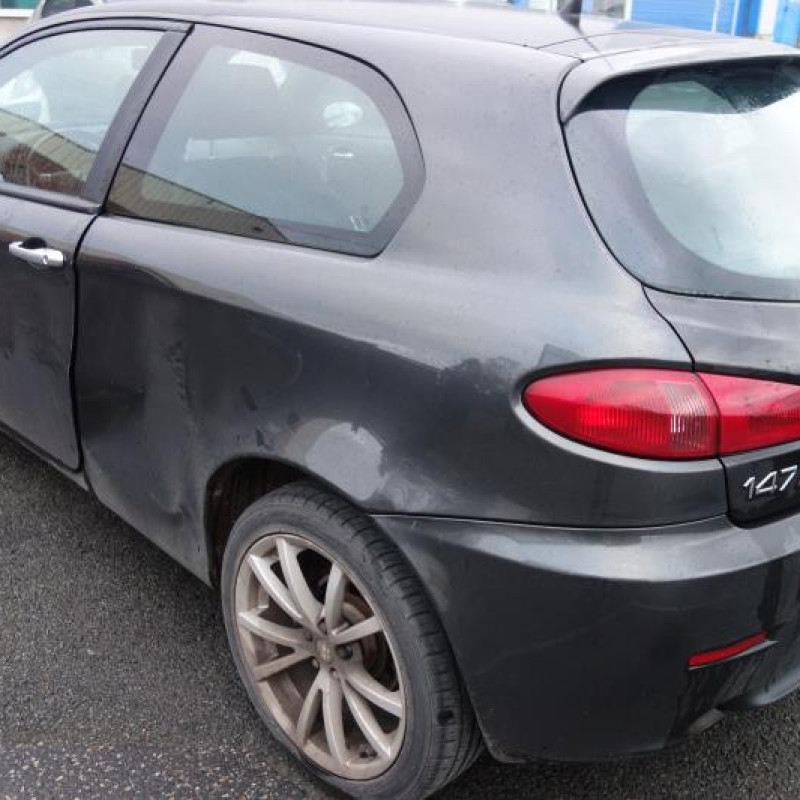 Feu arriere principal droit (feux) ALFA ROMEO 147 Photo n°6