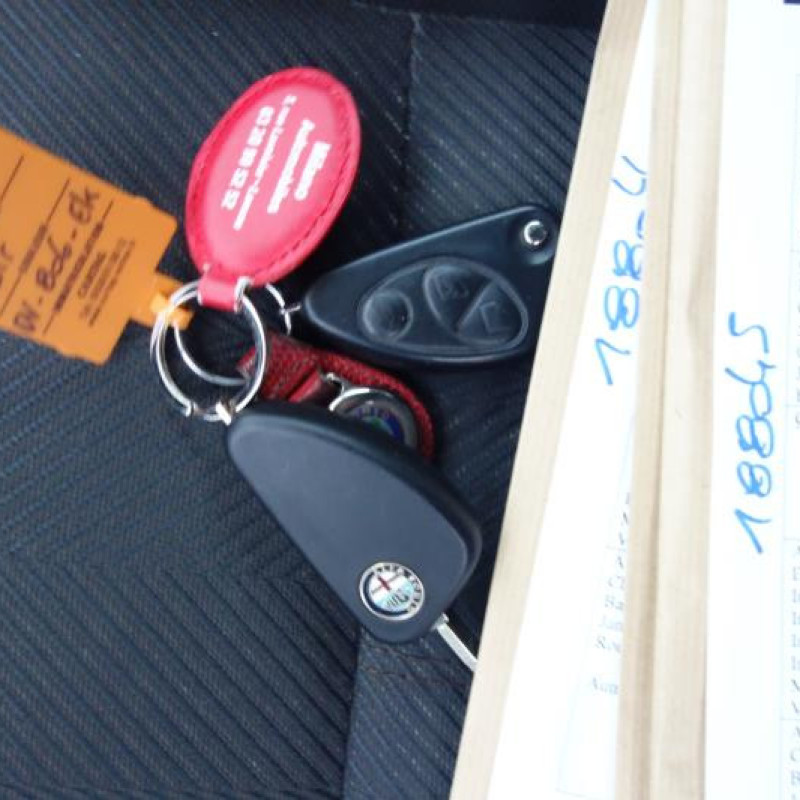 Feu arriere principal gauche (feux) ALFA ROMEO 147 Photo n°10