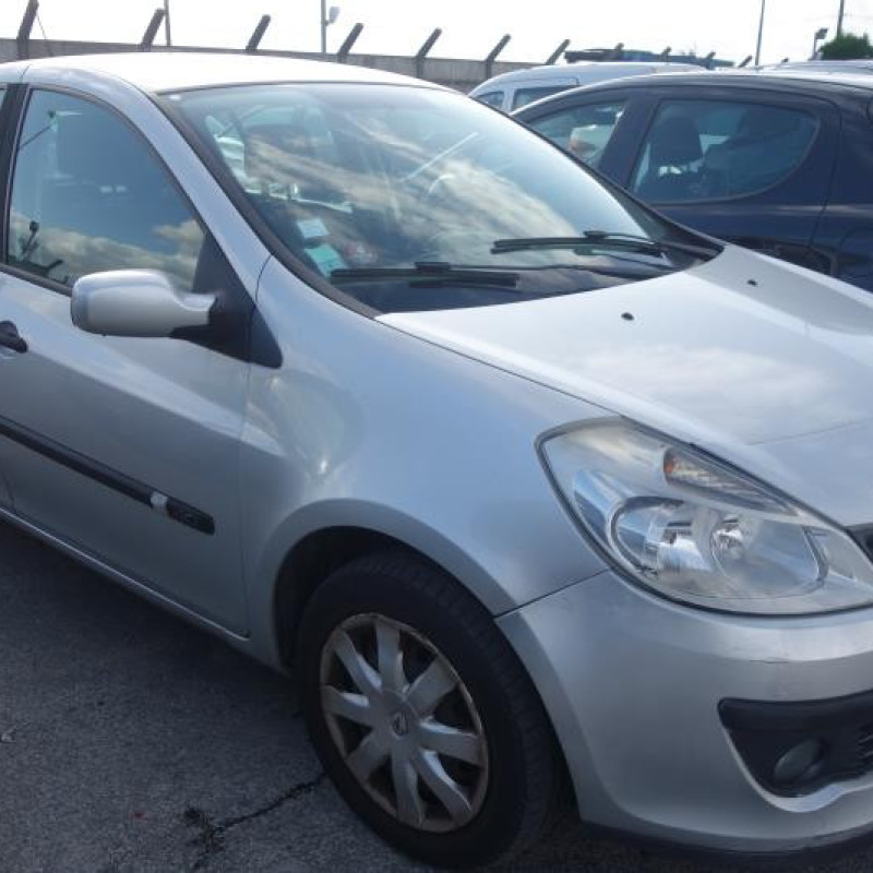 Renfort pare choc arriere (traverse) RENAULT CLIO 3 Photo n°3