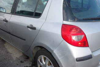 Renfort pare choc arriere (traverse) RENAULT CLIO 3