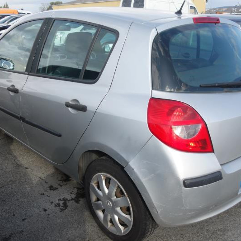 Renfort pare choc arriere (traverse) RENAULT CLIO 3 Photo n°5
