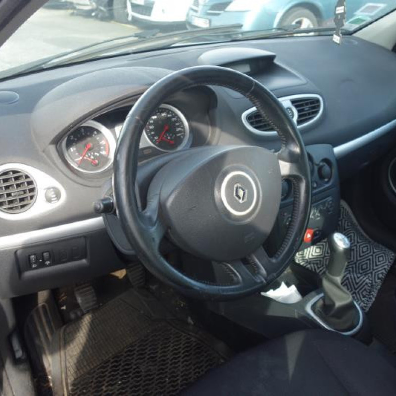 Renfort pare choc arriere (traverse) RENAULT CLIO 3 Photo n°6