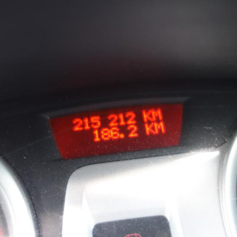 Renfort pare choc arriere (traverse) RENAULT CLIO 3 Photo n°9