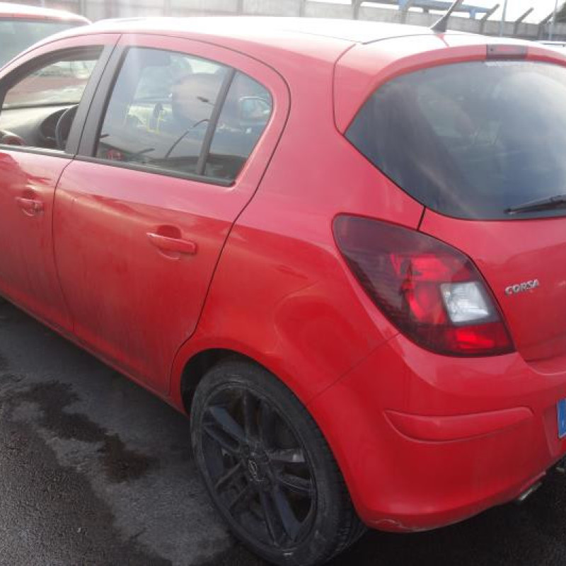 Feu arriere principal droit (feux) OPEL CORSA D Photo n°6