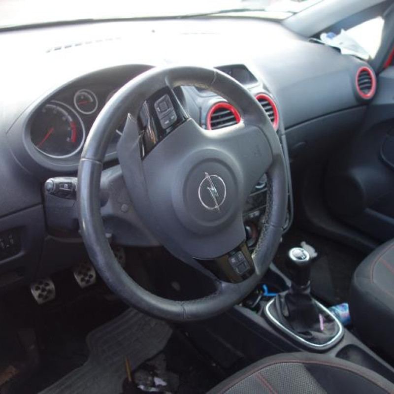 Feu arriere principal droit (feux) OPEL CORSA D Photo n°7