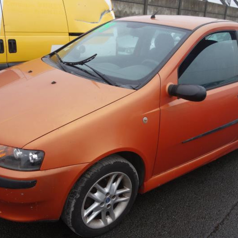 Feu arriere principal gauche (feux) FIAT PUNTO 2 Photo n°3