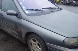 Compresseur clim RENAULT LAGUNA 1