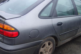 Compresseur clim RENAULT LAGUNA 1
