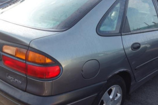 Demarreur RENAULT LAGUNA 1