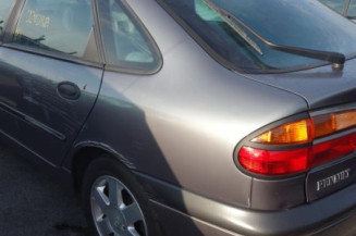 Demarreur RENAULT LAGUNA 1