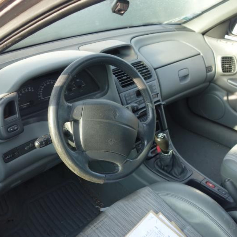 Demarreur RENAULT LAGUNA 1 Photo n°8