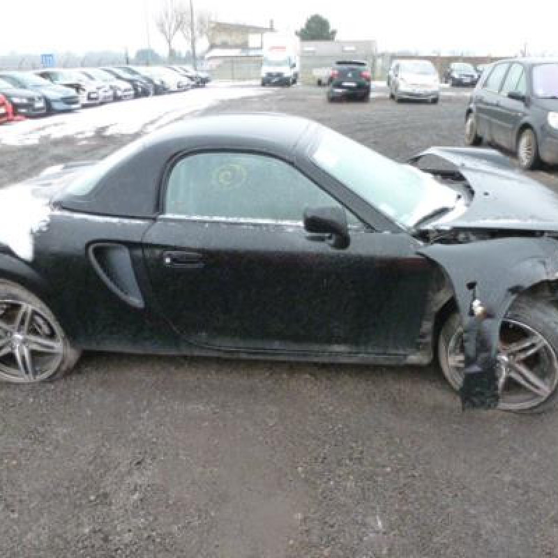Malle/Hayon arriere TOYOTA MR3 Photo n°8