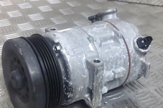 Compresseur clim OPEL CORSA D Photo n°1
