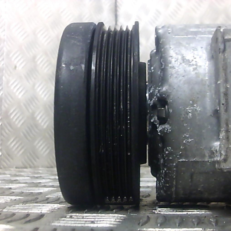 Compresseur clim OPEL CORSA D Photo n°2