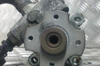 Pompe de direction OPEL CORSA B