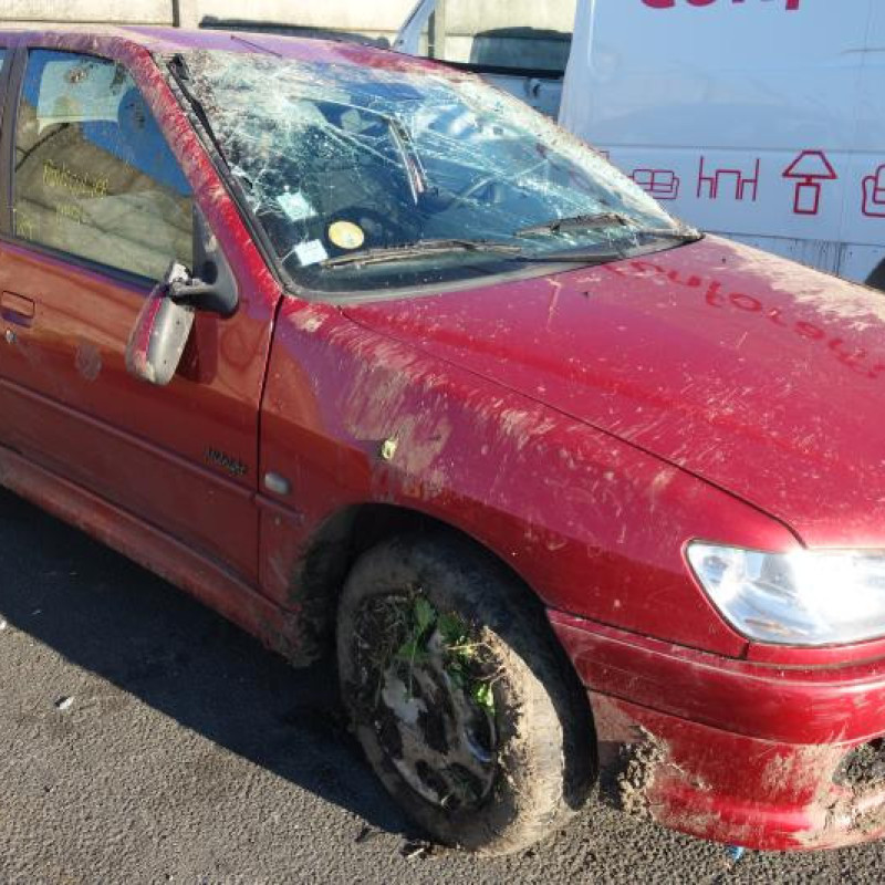 Malle/Hayon arriere PEUGEOT 306 Photo n°4