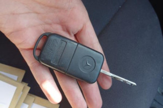Aile avant gauche MERCEDES CLASSE A 168