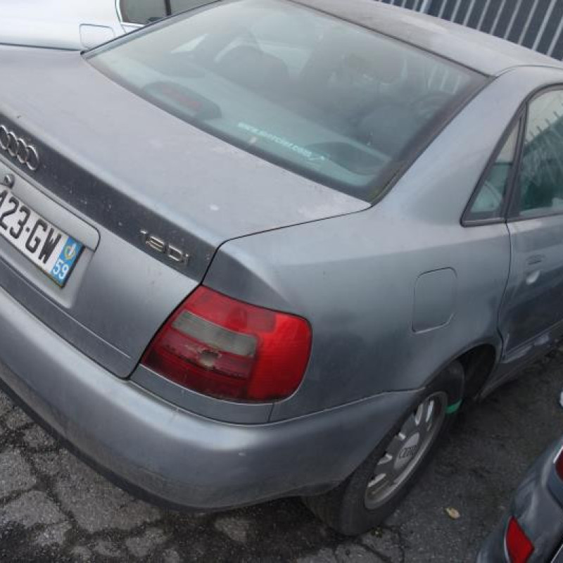 Porte avant droit AUDI A4 1 Photo n°5