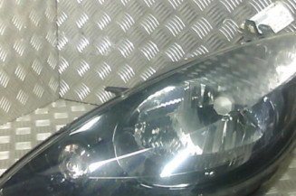 Optique avant principal gauche (feux)(phare) PEUGEOT 1007 Photo n°1