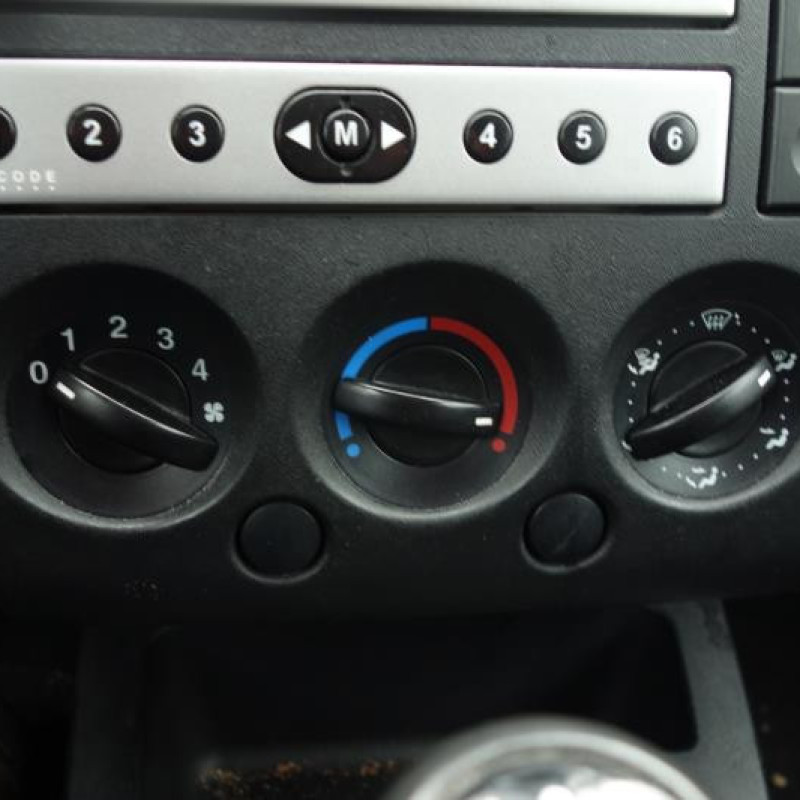 Pretensionneur de ceinture avant gauche FORD FIESTA 5 Photo n°8