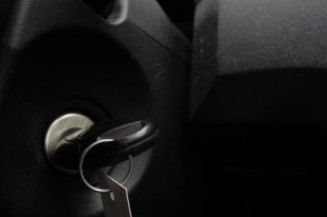 Pretensionneur de ceinture avant gauche FORD FIESTA 5