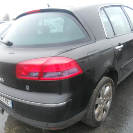 Vitre avant droit RENAULT VEL SATIS