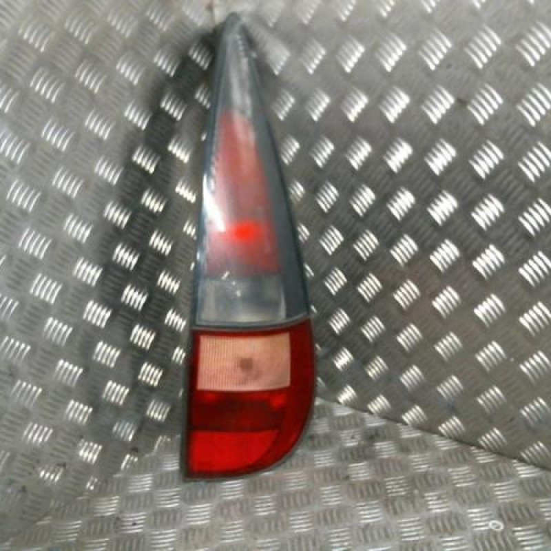 Feu arriere principal droit (feux) RENAULT LAGUNA 1 Photo n°1