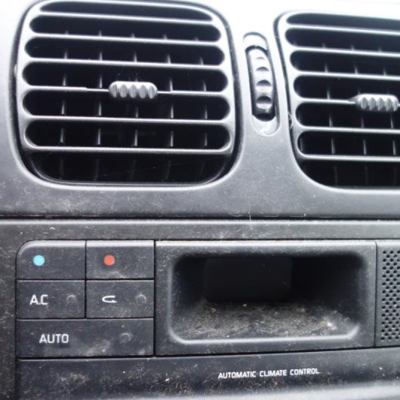 Moteur essuie glace arriere RENAULT LAGUNA 1 Photo n°9