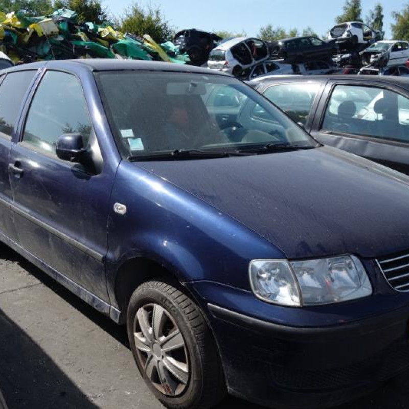 Feu arriere principal droit (feux) VOLKSWAGEN POLO 3 Photo n°4